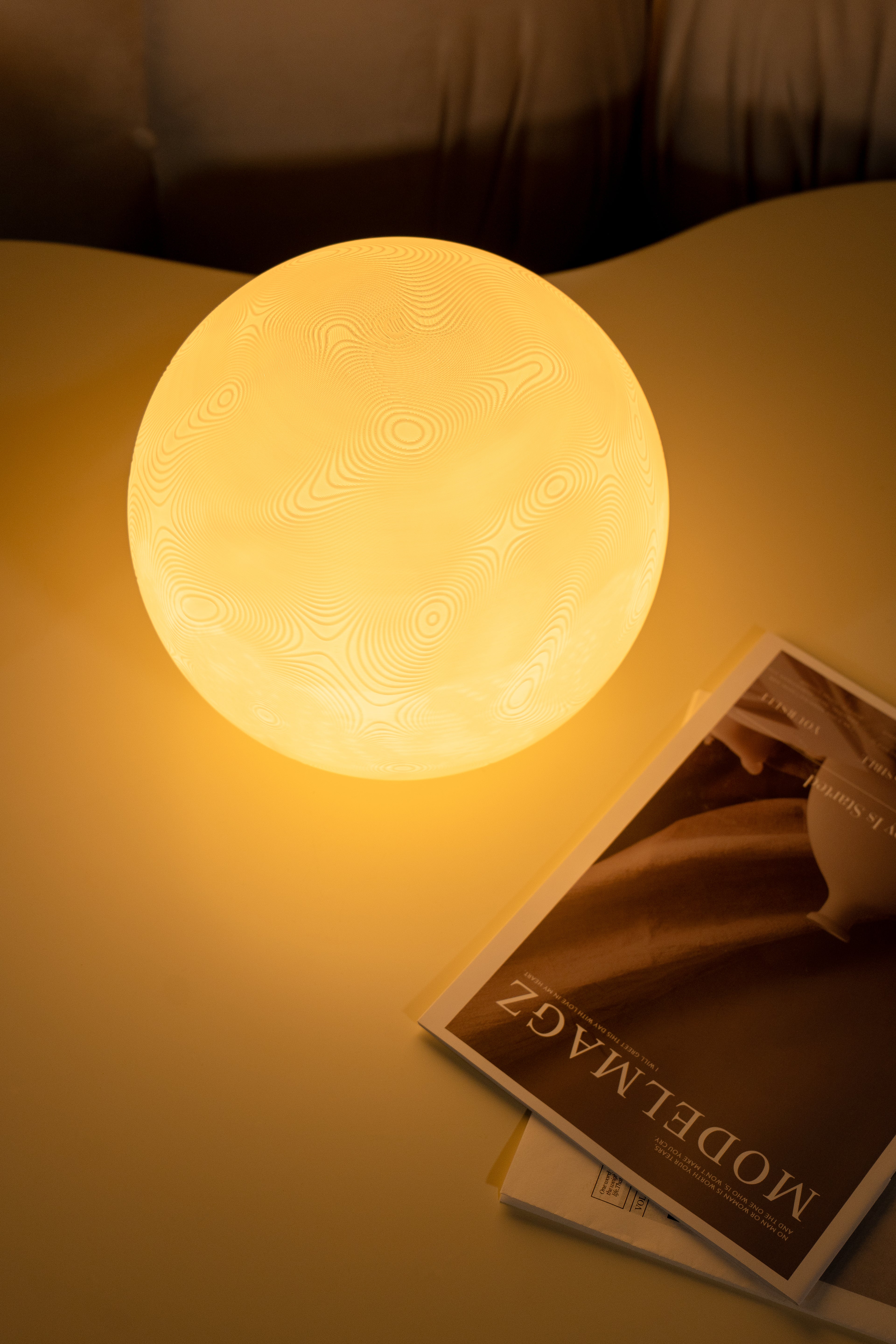 O2 Landscape Sculpted Lamp