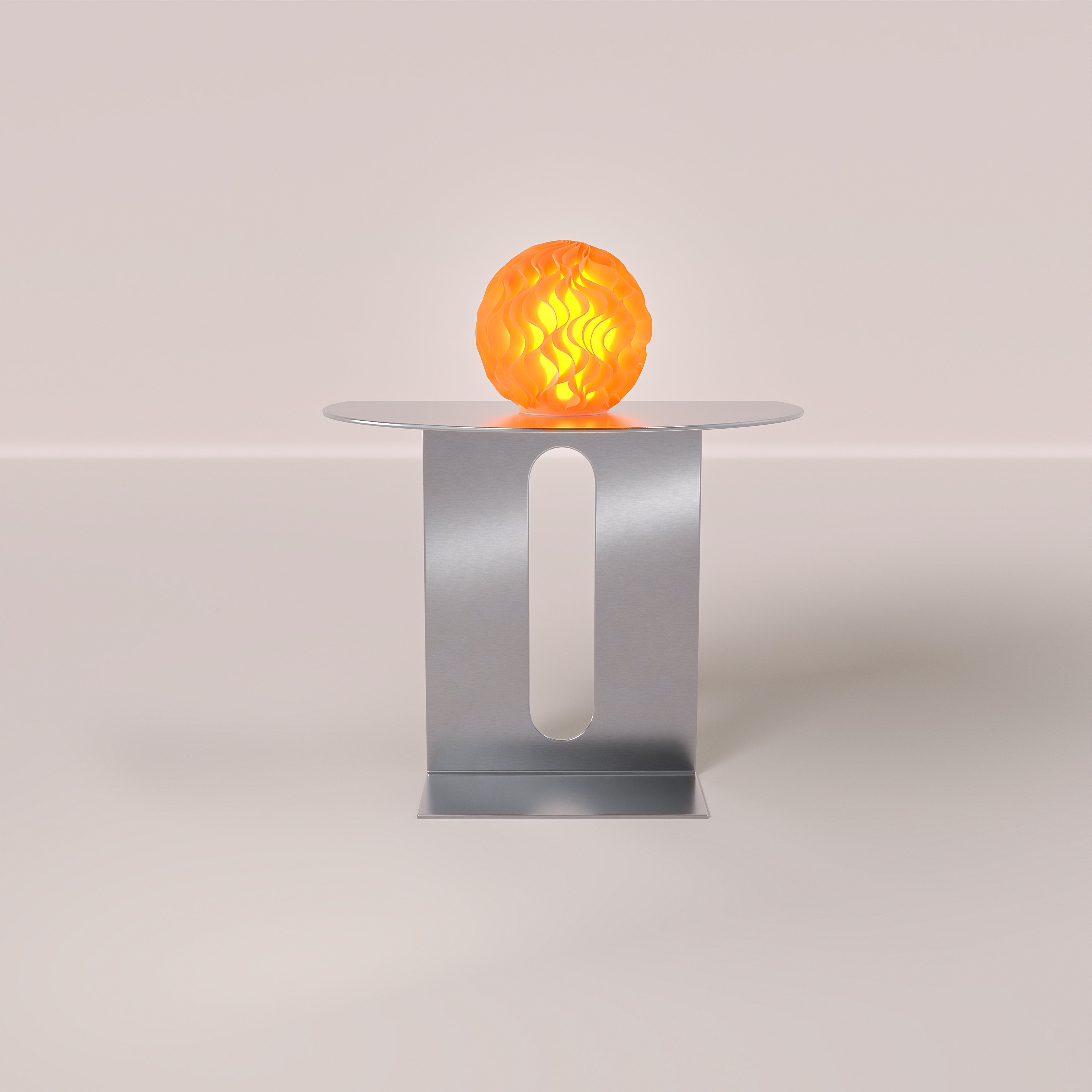 O10 Growth Sculpted Lamp