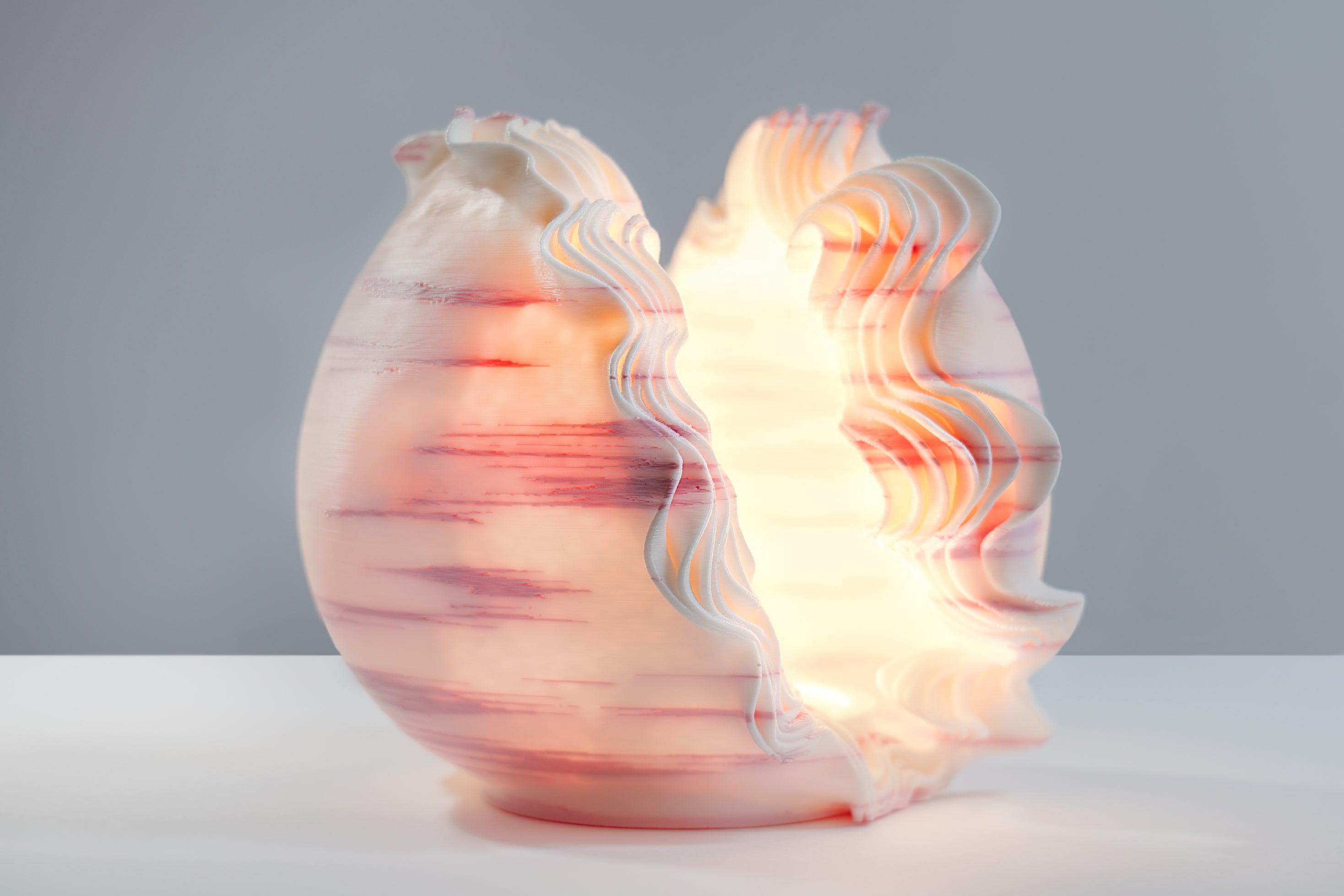 O11-s Ocean Petals Sculpted Mini Lamp