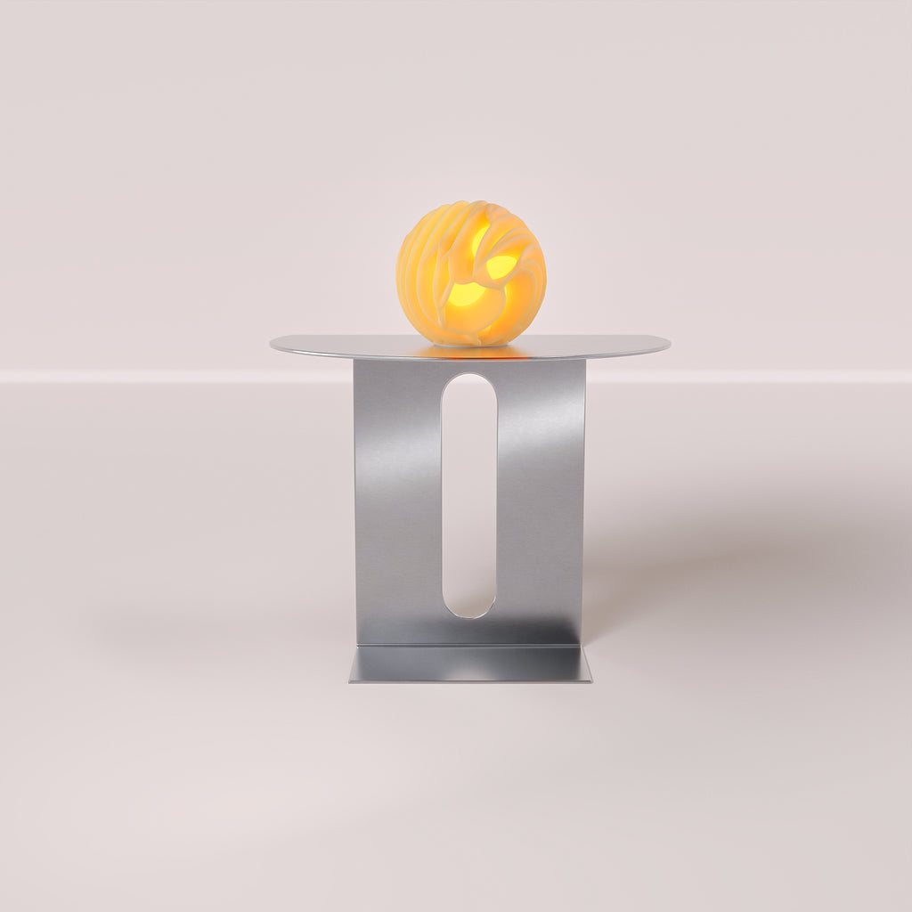 O6 Lava Sculpted Lamp