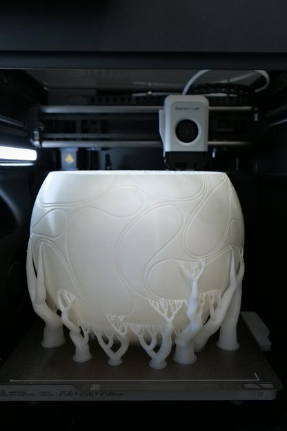 O8 River Sculpted Lamp